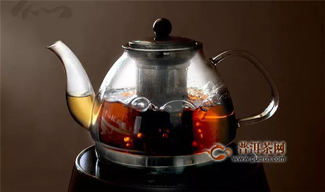 福建白茶的泡制方法：大壶冲泡和煮茶器煮饮