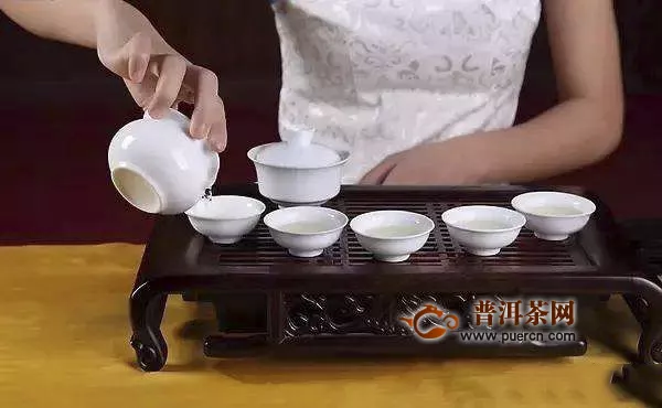 乌龙茶饮用方式及注意事项