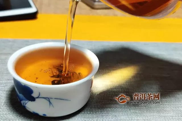 2019年巅茶 有易：立冬·易武古镇里的温柔茶香