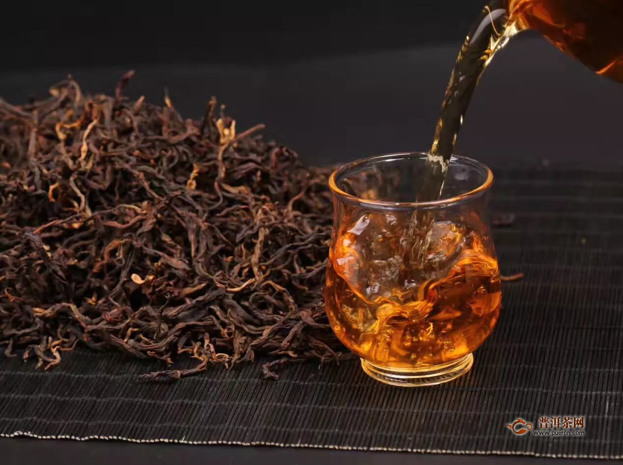 古树红茶和正山小种，都是红茶中的佼佼者！
