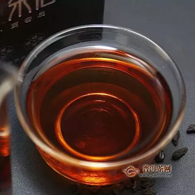 冬天喝普洱茶好吗？喝生茶还是熟茶？