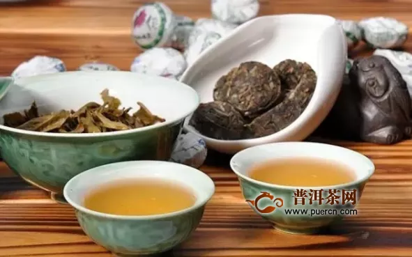 一百個(gè)人喝普洱茶，會(huì)有一百種味道