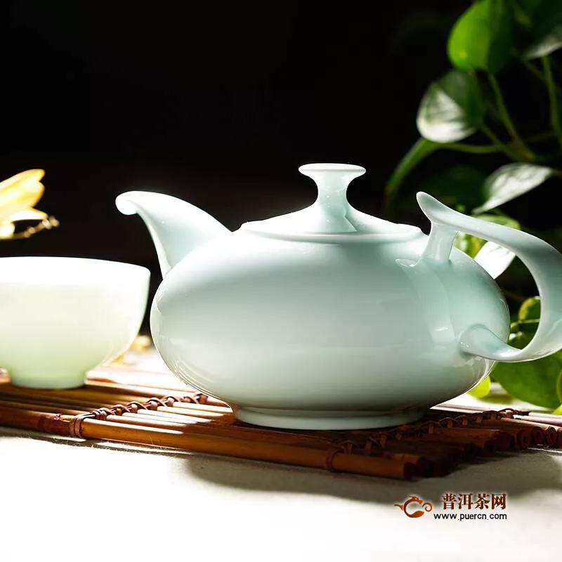 青瓷茶具的特点有哪些