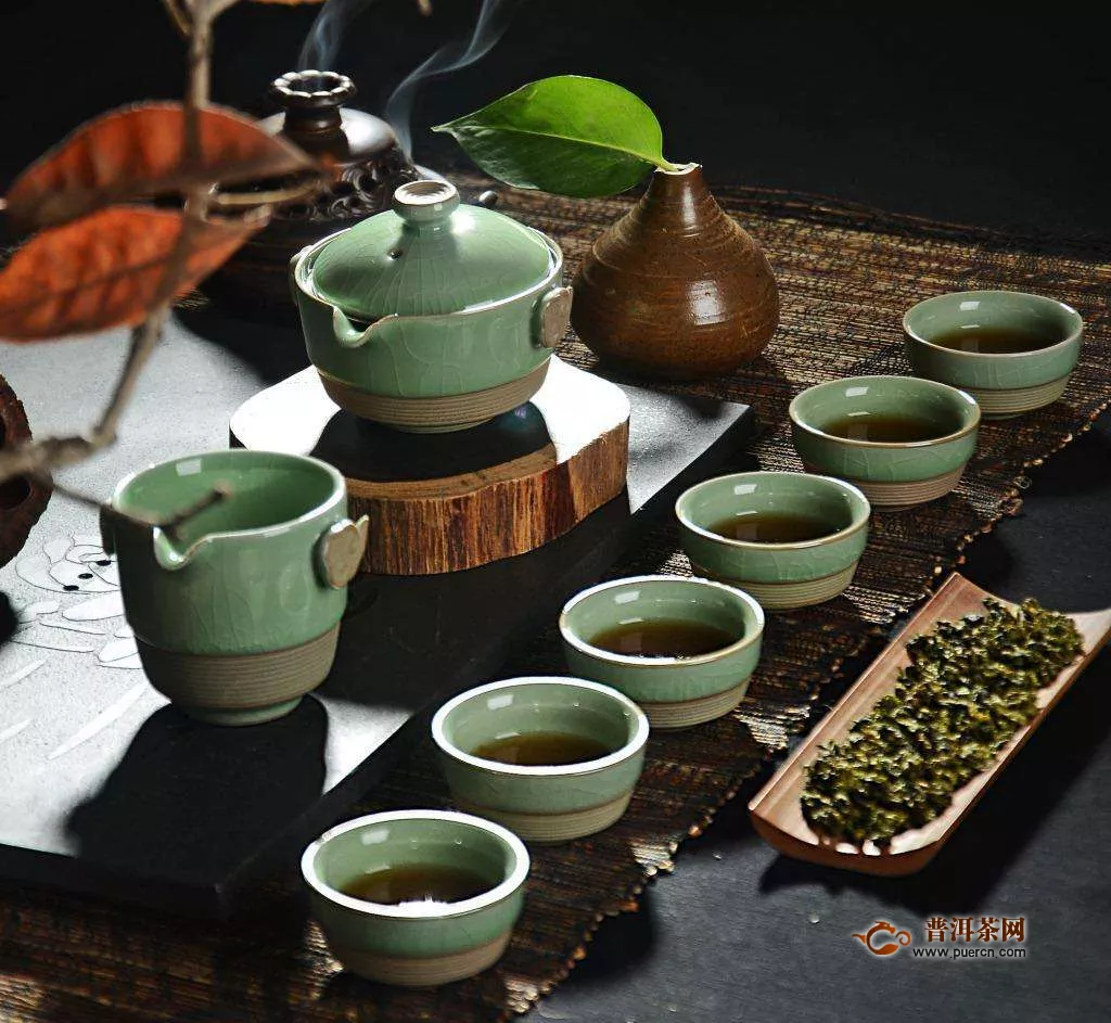青瓷茶具为什么泡绿茶最好?