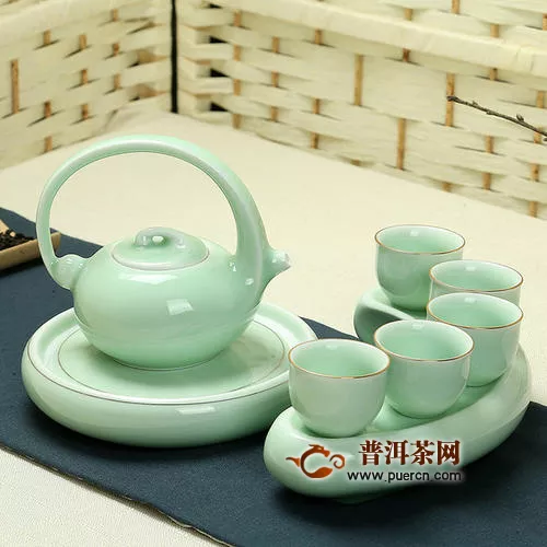 青瓷茶具为什么泡绿茶最好?