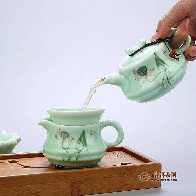 青瓷茶具的使用方法