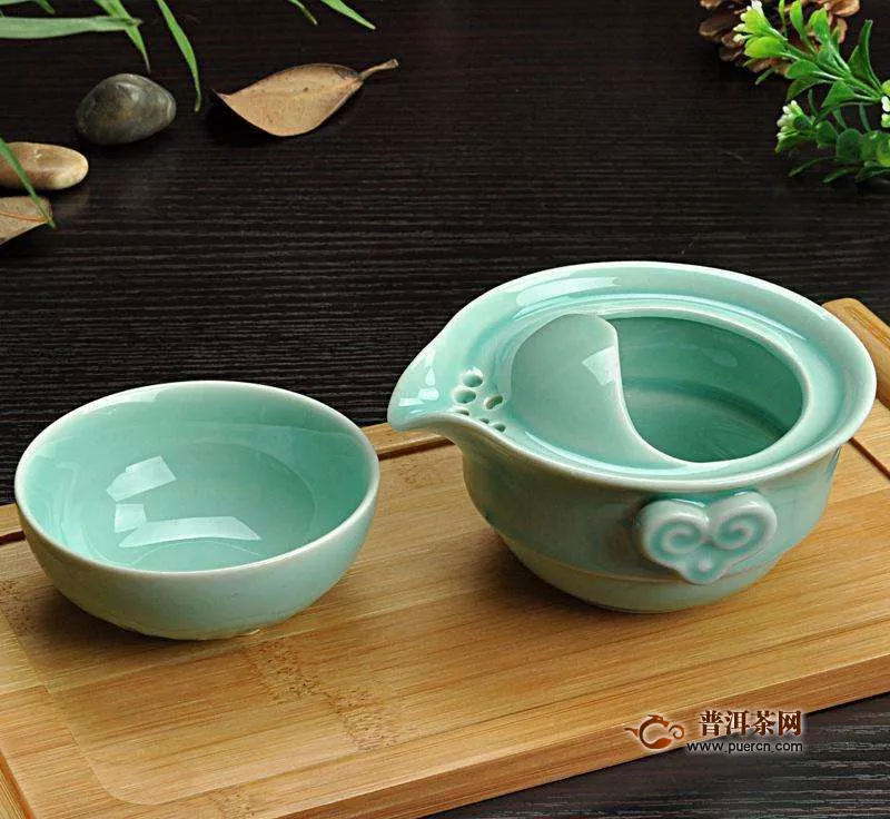 青瓷茶具的使用方法