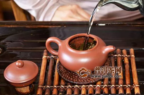 很实用的六种紫砂茶具清洗方法