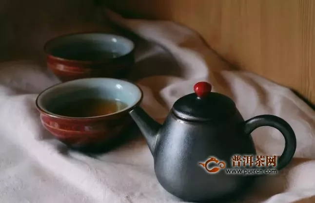 乌龙茶用什么茶具泡？