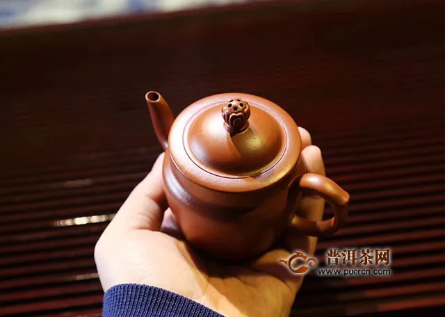 紫砂壶与盖碗泡茶有何区别