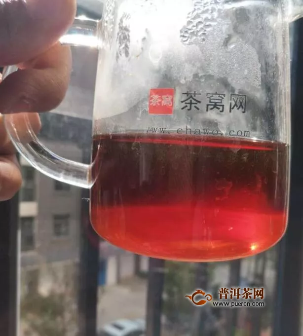 喝一次就上癮，味美益人：2019年龍園號(hào)勐海老普洱熟茶