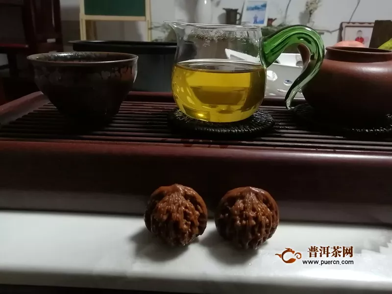 苦澀相伴，茶湯濃醇鮮爽：2019年龍園號(hào)金豬如意