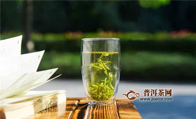 綠茶怎樣區(qū)分春茶還是秋茶？要“干看+濕看”