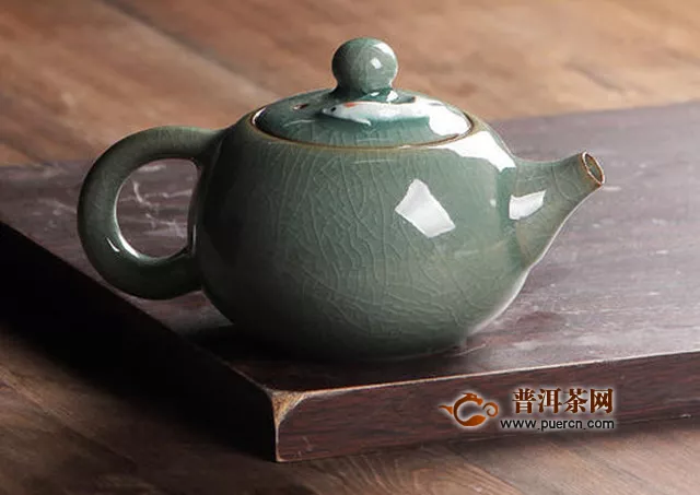 紫砂壶和陶瓷壶哪个泡茶好