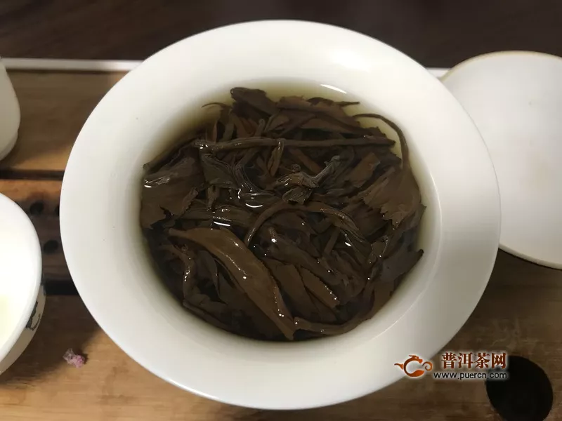 既有红茶的香甜，也有普洱的柔润:2019年蒲门茶业慕光古树小饼·晒红茶