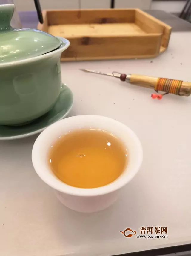 2019年兴海茶业 乌金号 生茶：柔、厚、烟香---别具风格的乌金号