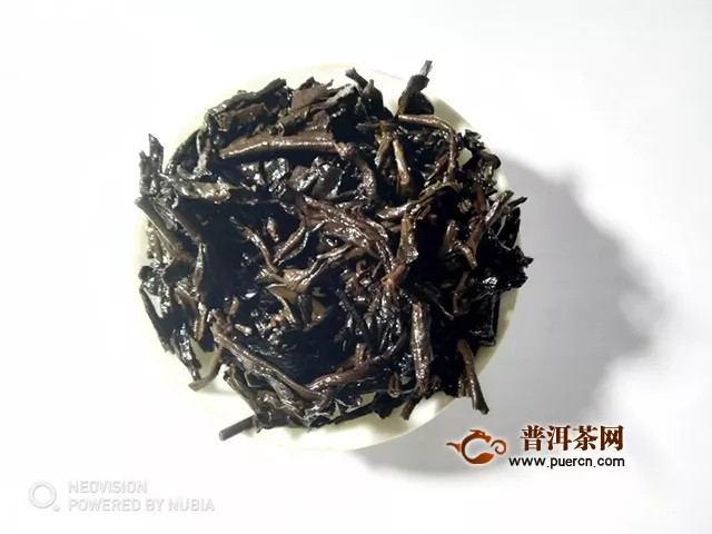 2019年七彩云南棗香普洱熟茶：茶色紅亮可人，值得嘉許