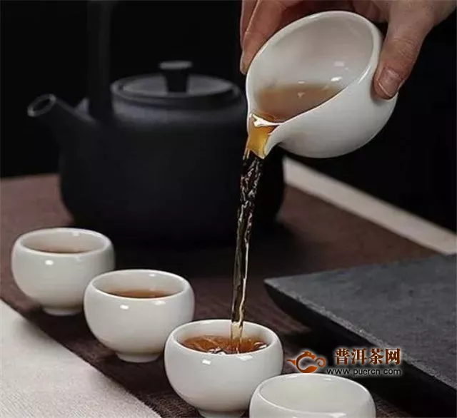 臺(tái)灣烏龍茶水溫多少好？95℃—100℃