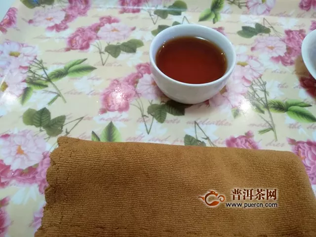 2019年七彩云南名门普洱熟茶：味道已经很好了