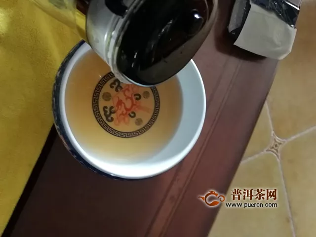 2019年七彩云南名门普洱玫瑰花熟茶：花香引领茶香，匠心独具
