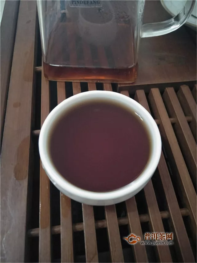 一款标准的口粮茶：2018年龙园号20周年纪念熟砖