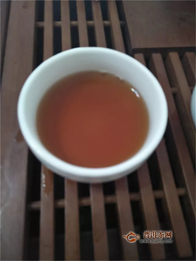 一款标准的口粮茶：2018年龙园号20周年纪念熟砖