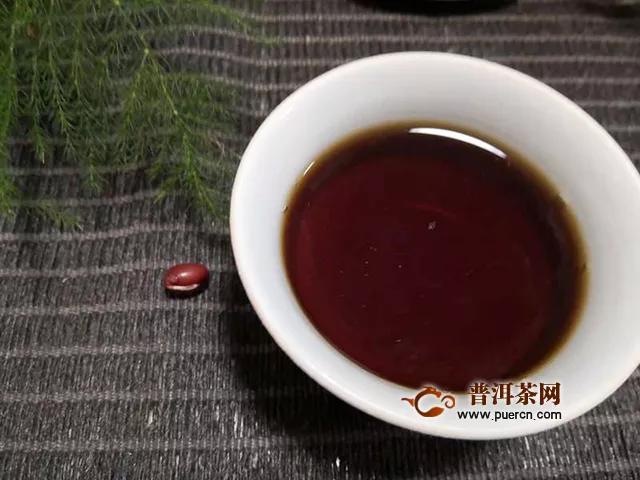 2019年七彩云南名门普洱熟茶：丝糯甜滑，日常有你
