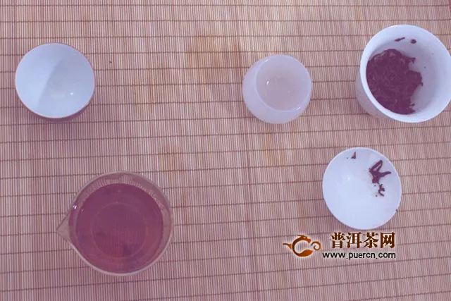 2019年吉普号藏峰红滇红茶：入口丝滑，生津徐徐而至