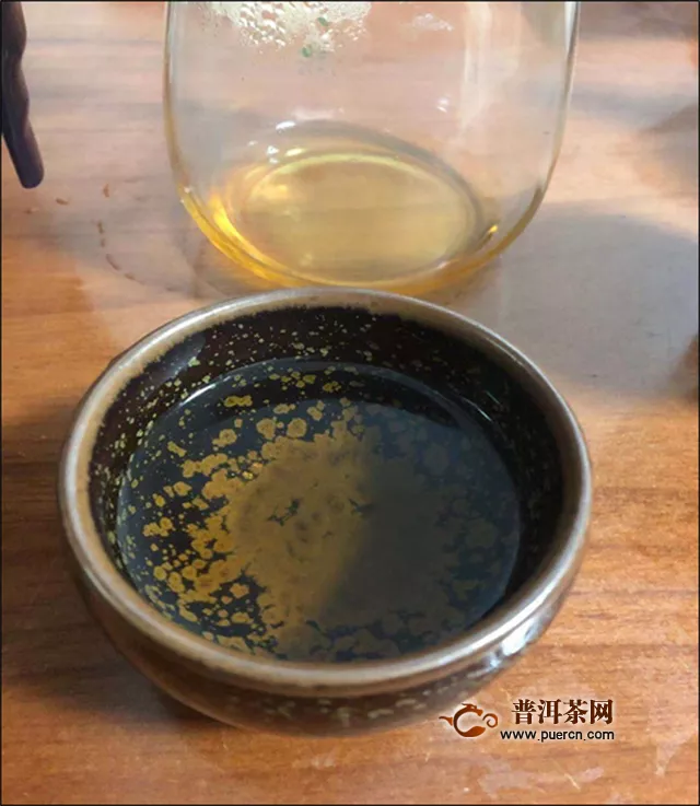 2019年吉普号藏峰红滇红茶：仙山灵草湿行云，洗遍香肌粉未匀