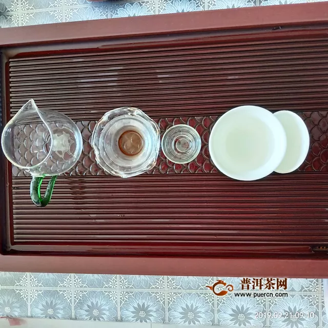 2019年勐海本木古茶业古小白英雄茶：茶路漫漫修远兮，吾将继续而求索