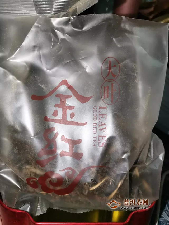 2019年七彩云南大叶金红滇红茶：品茶在于时间的等待