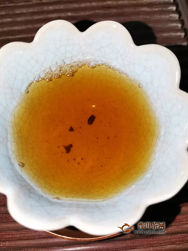 2019年七彩云南大叶金红滇红茶：品茶在于时间的等待