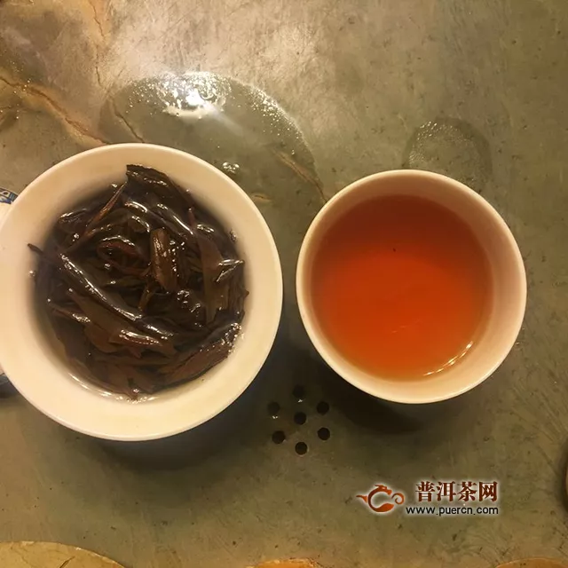 2019年七彩云南茗悦红大叶滇红茶：芽叶柔软有弹性，选料是上乘