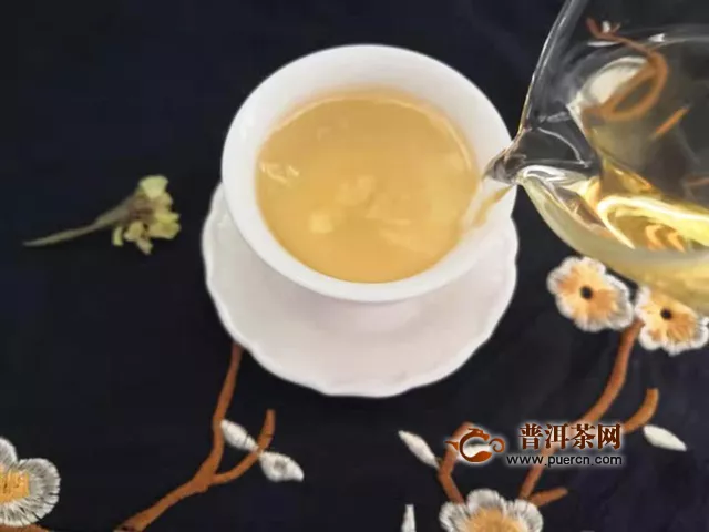 2019年勐海本木古茶业古小白美人茶：美人无言，滋味无穷