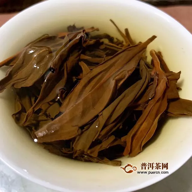 2019年中茶野韵乌金云南红茶：一杯来自澜沧江畔的温暖秋天