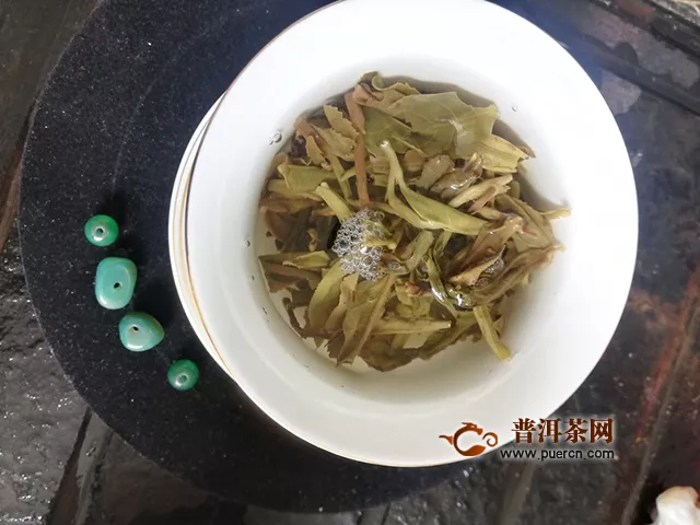 2019年七彩云南春古茶·邦崴生茶:你从山中来
