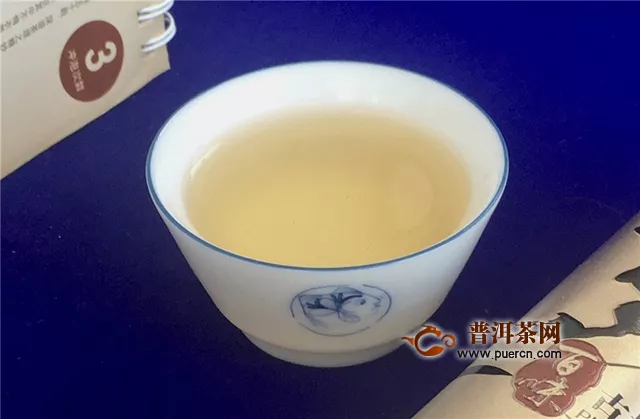 2019年七彩云南春古茶·邦崴生茶：邦兴立茗 草木知威