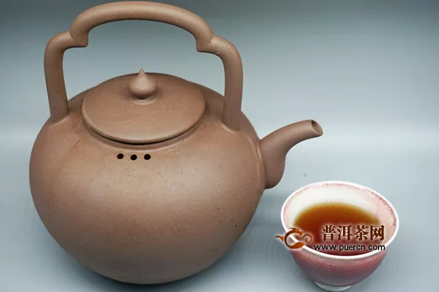 2019年本木古茶业古小白美人茶：美人如茶，茶如斯人