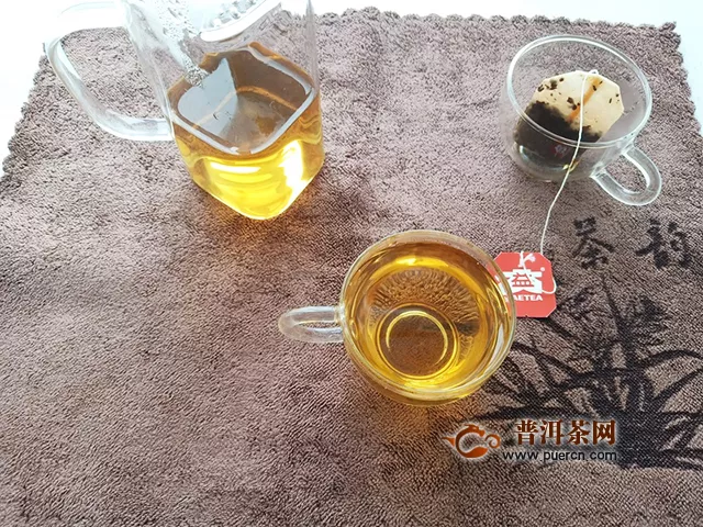 2017年大益经典红茶滇红：香气高醇持久，甘甜可口