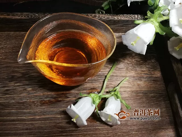 2018年七彩云南月光金枝大叶滇红茶：纯品红茶之悅、成就人生之大悦