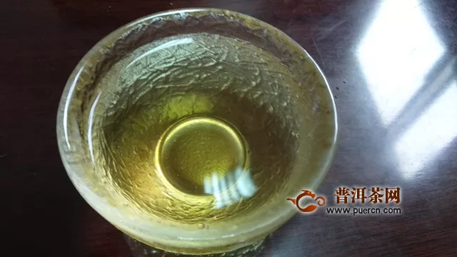 茶味濃烈，茶香充足：洪普號《蜂蜜琥珀》普洱生茶品鑒報告