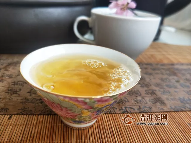 2019年洪普號(hào)蜂蜜琥珀生茶：有了茶，猶如我們有了仙氣