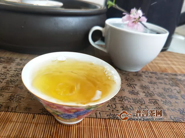 2019年洪普號(hào)蜂蜜琥珀生茶：有了茶，猶如我們有了仙氣