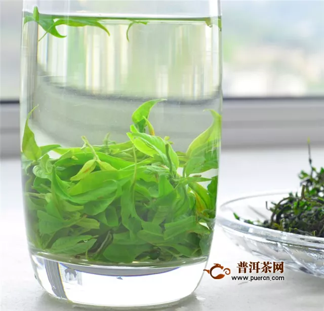 青山綠水茶屬于綠茶么