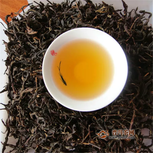 云南滇红喝野生古树红茶的区别介绍