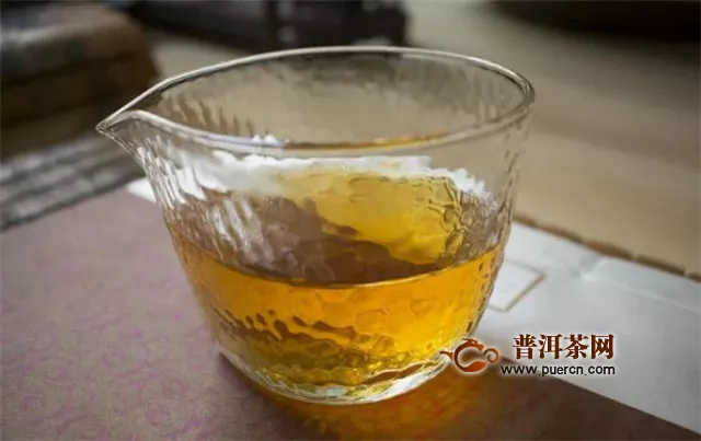 云南滇红古树红茶，有四大特点！