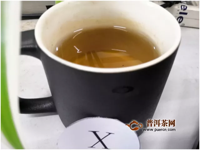 2019年大益小柠红柠檬红茶：办公室里的小清新