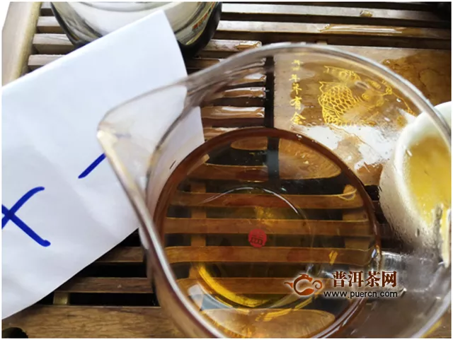 2019年大益小柠红柠檬红茶：口齿留清香，入口滑润