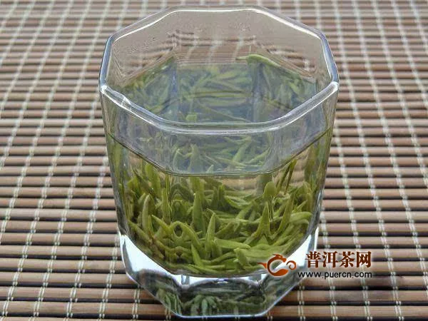 喝绿茶能清肠胃吗？