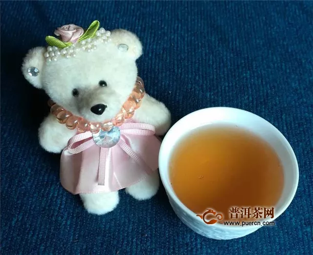 2019年龙园号勐海七子饼生茶：真经榜上名，做茶为留香
